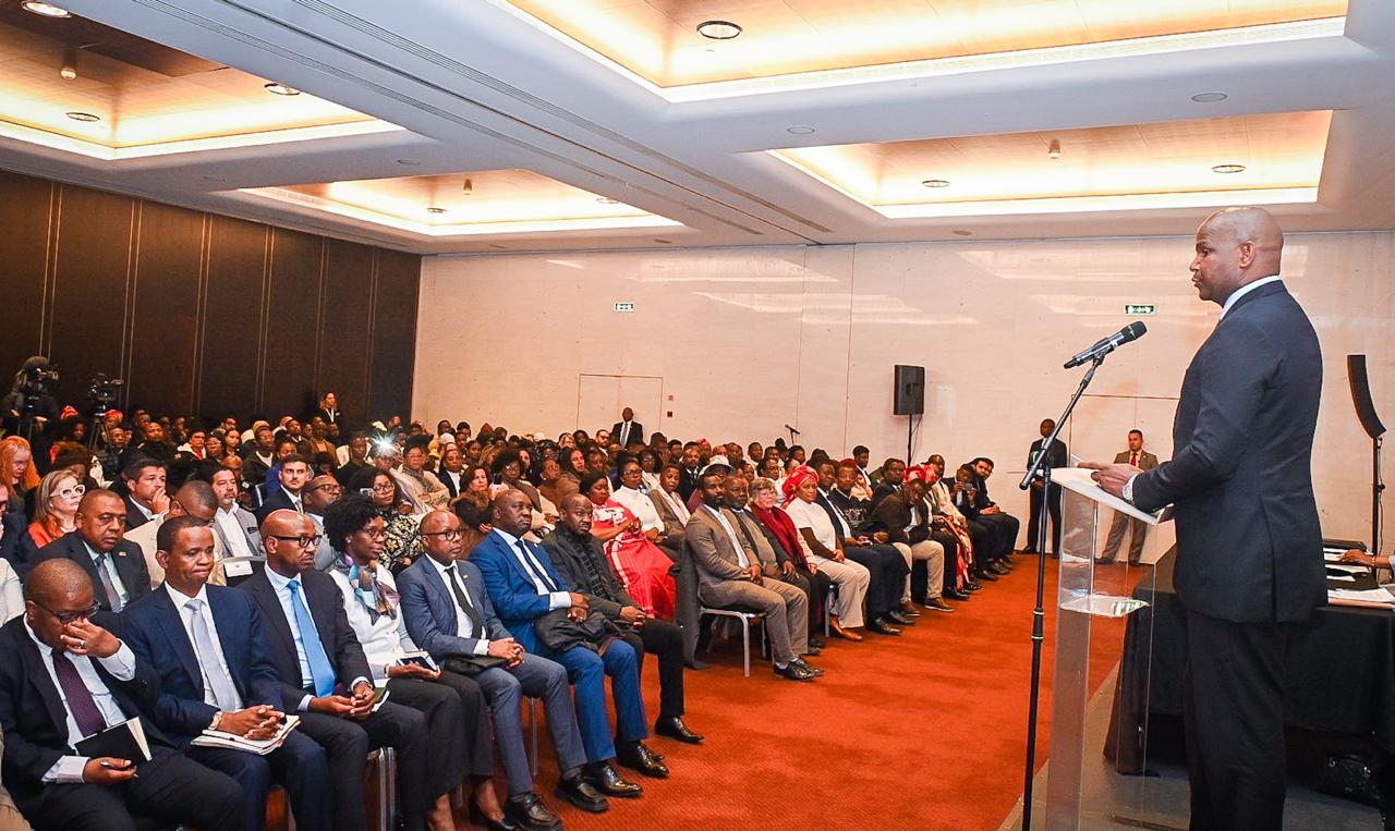 Diáspora moçambicana no Porto recebe o Presidente Chapo em encontro histórico